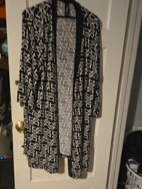 bebe Black and White Open-Front Geometric Cardigan